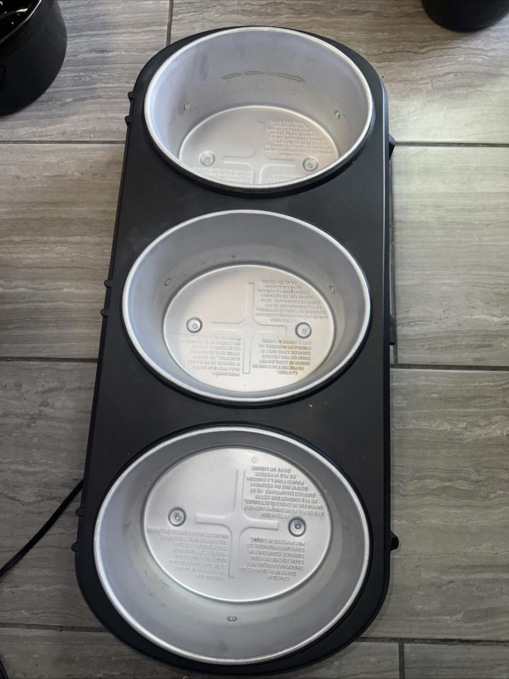 Frigidaire 2.5 Quart Three Pot Slow Cooker Stainless Steel