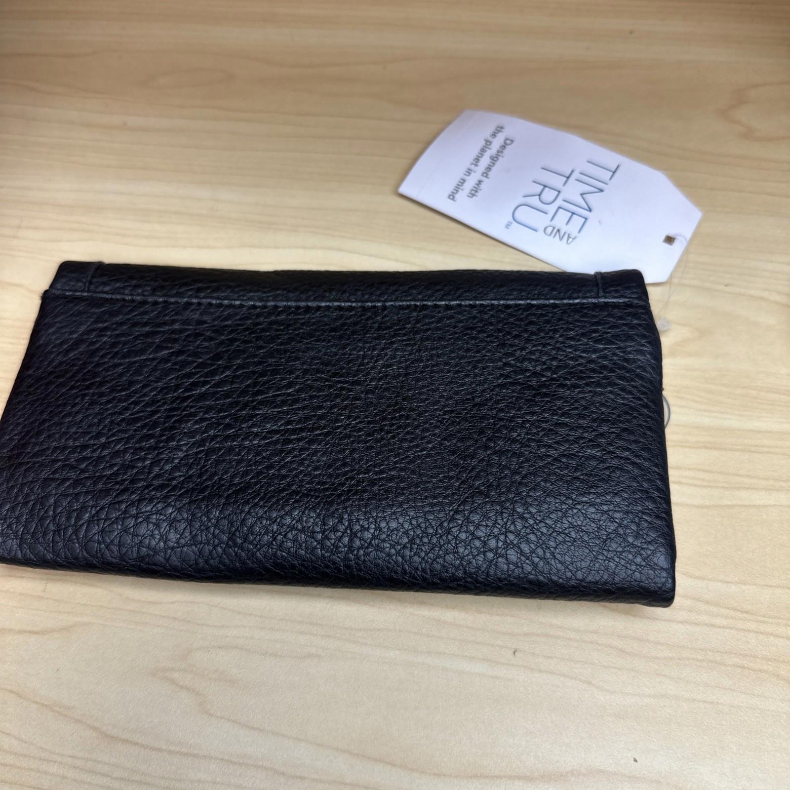 Time and Tru Black fold Accent Farrah Flap Front Soft Wallet