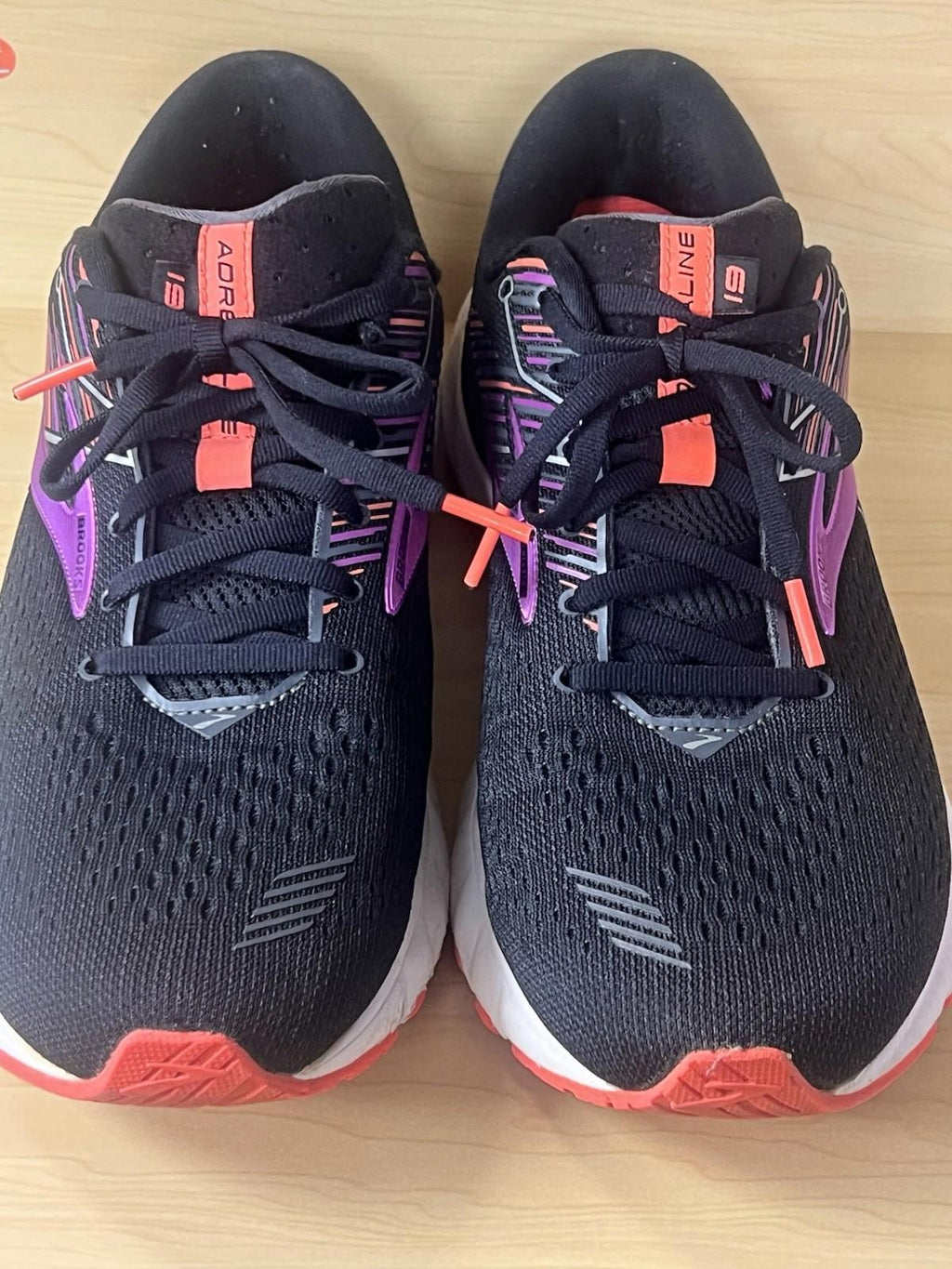 Brooks Adrenaline GTS 19 Black/Purple Running Shoes S 11.5