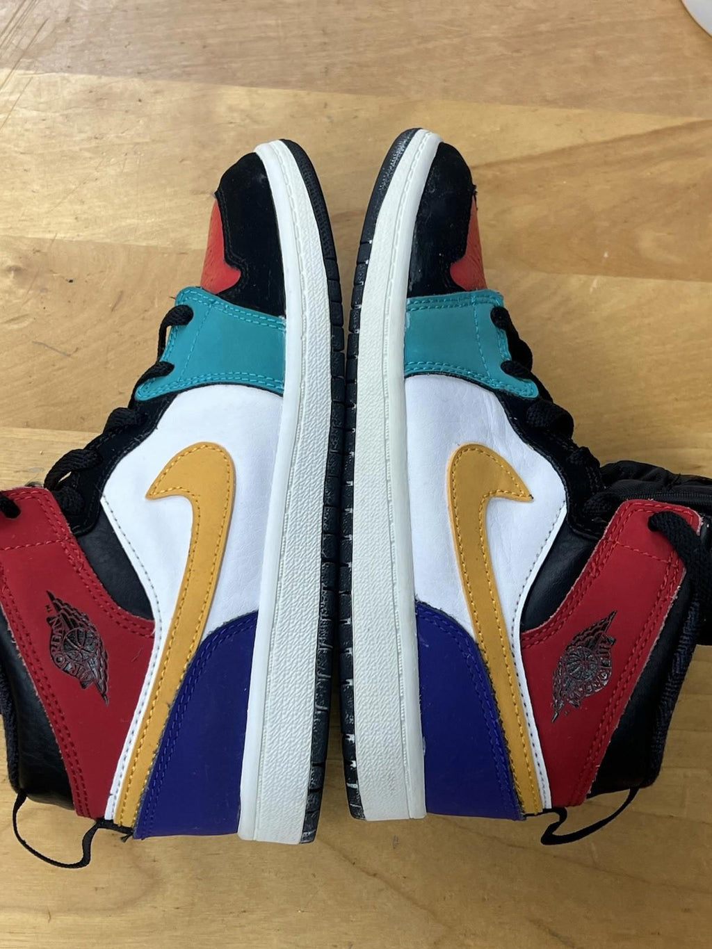 AIR JORDAN RETRO 3Y SIZE 3 YOUTH (640734-125)