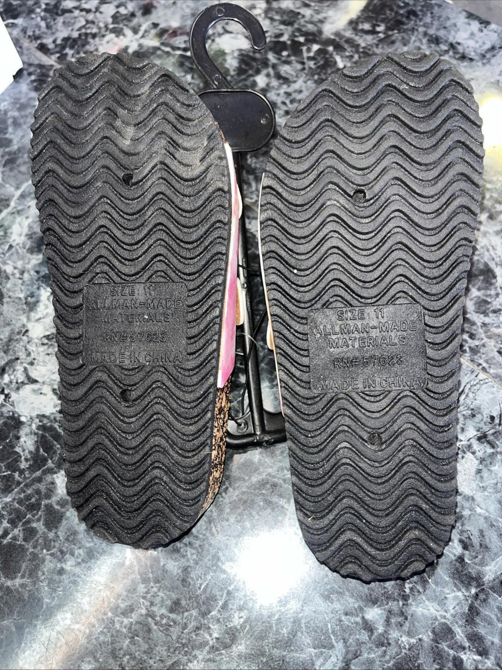 NWT Extremely Me Kids Pink Sandals Size 11