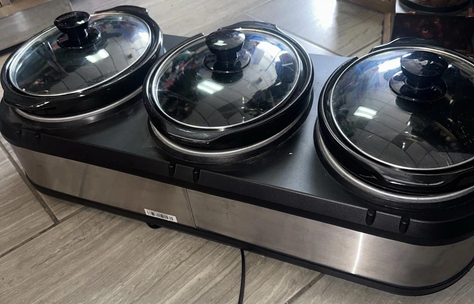 Frigidaire 2.5 Quart Three Pot Slow Cooker Stainless Steel