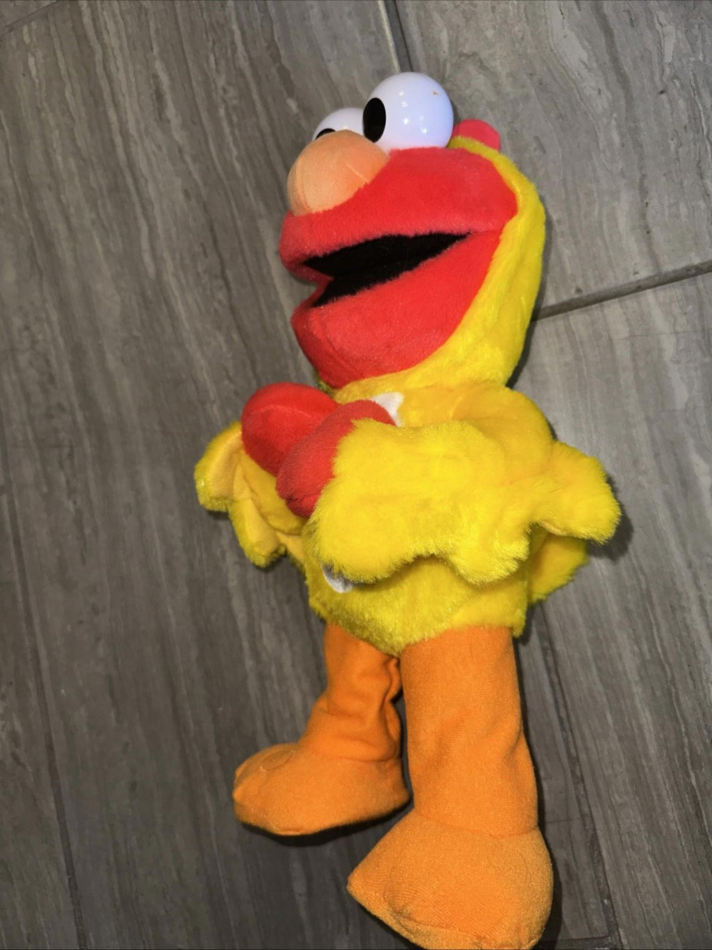 Just Play Sesame Street Chicken Dance Elmo Animated Dances