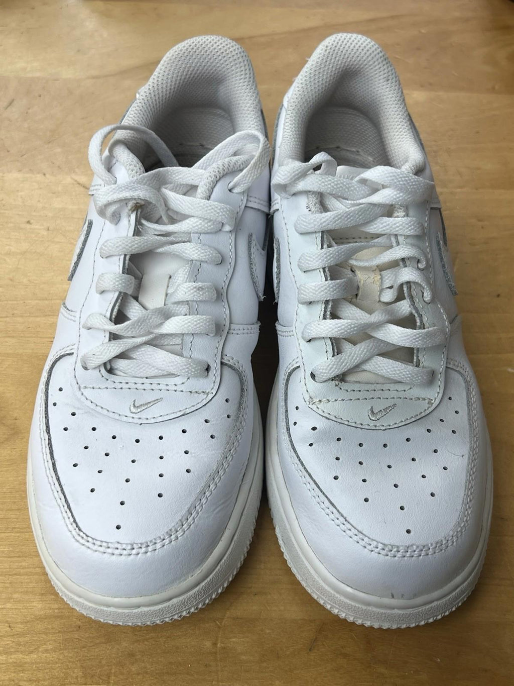 Nike Air Force 1 White Kids Sneaker Leather Lace Up Size 2.5