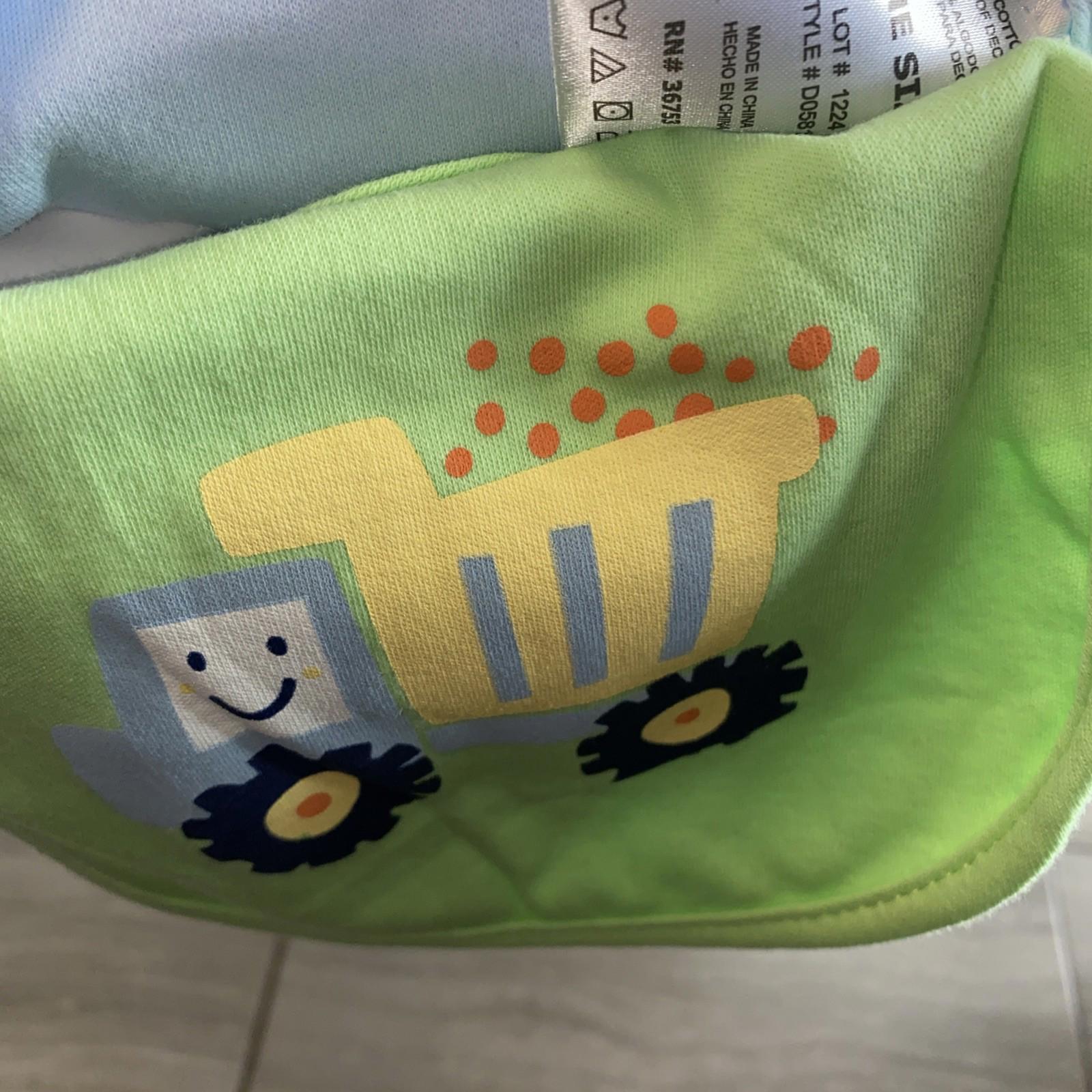 NEW 0-9 MO BOYS THEMED 5 PIECE BIBS SOCKS SET 3 BIBS 2 SOCKS