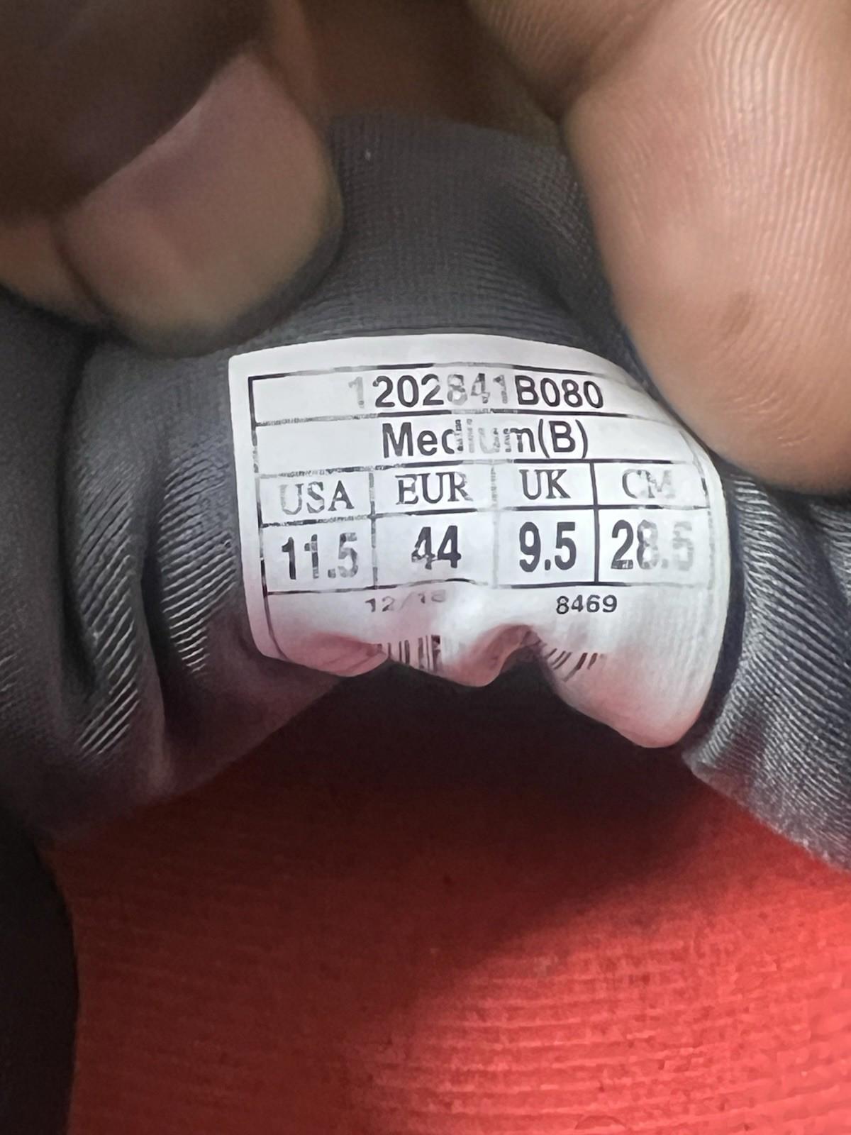 Brooks Adrenaline GTS 19 Black/Purple Running Shoes S 11.5
