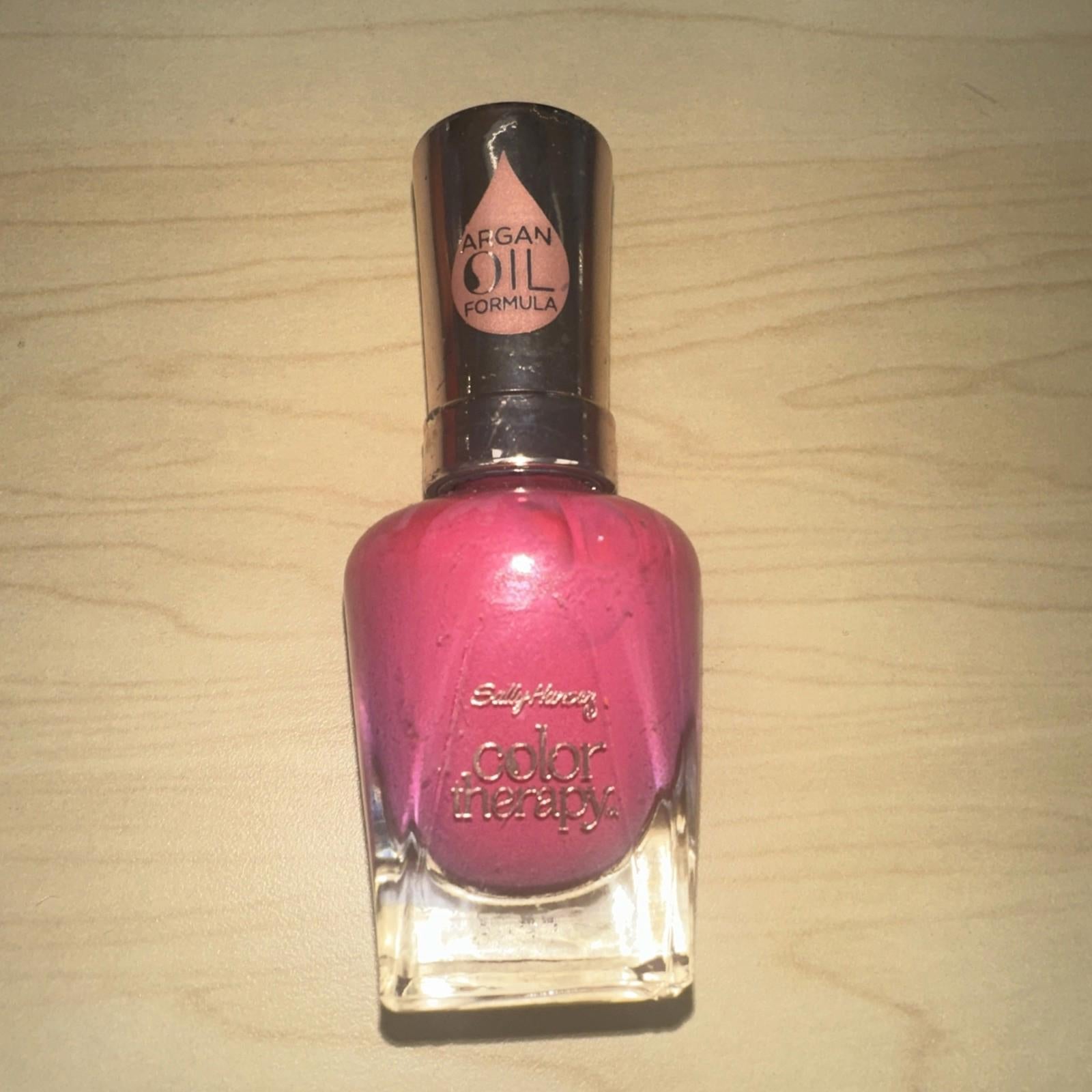 Sally Hansen Color Therapy Nail Polish 260 Berry Smooth