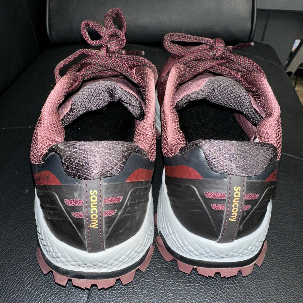 Saucony Women Everun Maroon Trail Running Hiking Shoe Size 9