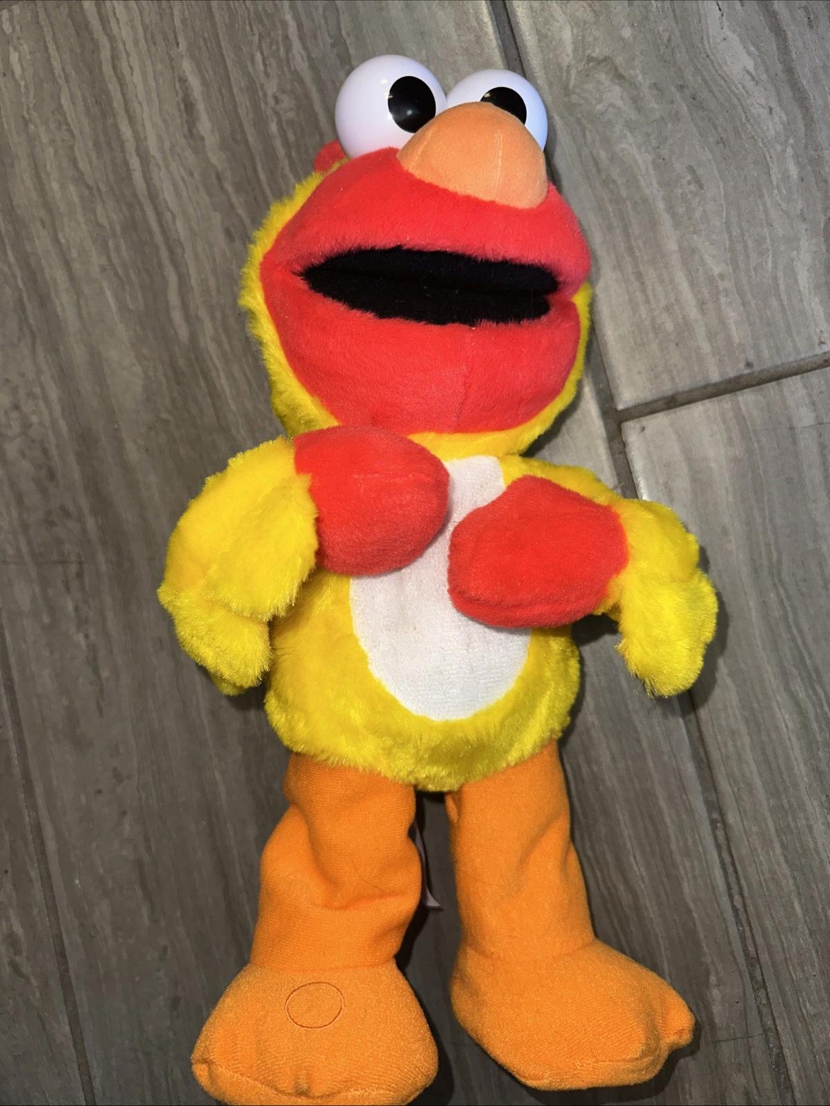 Just Play Sesame Street Chicken Dance Elmo Animated Dances