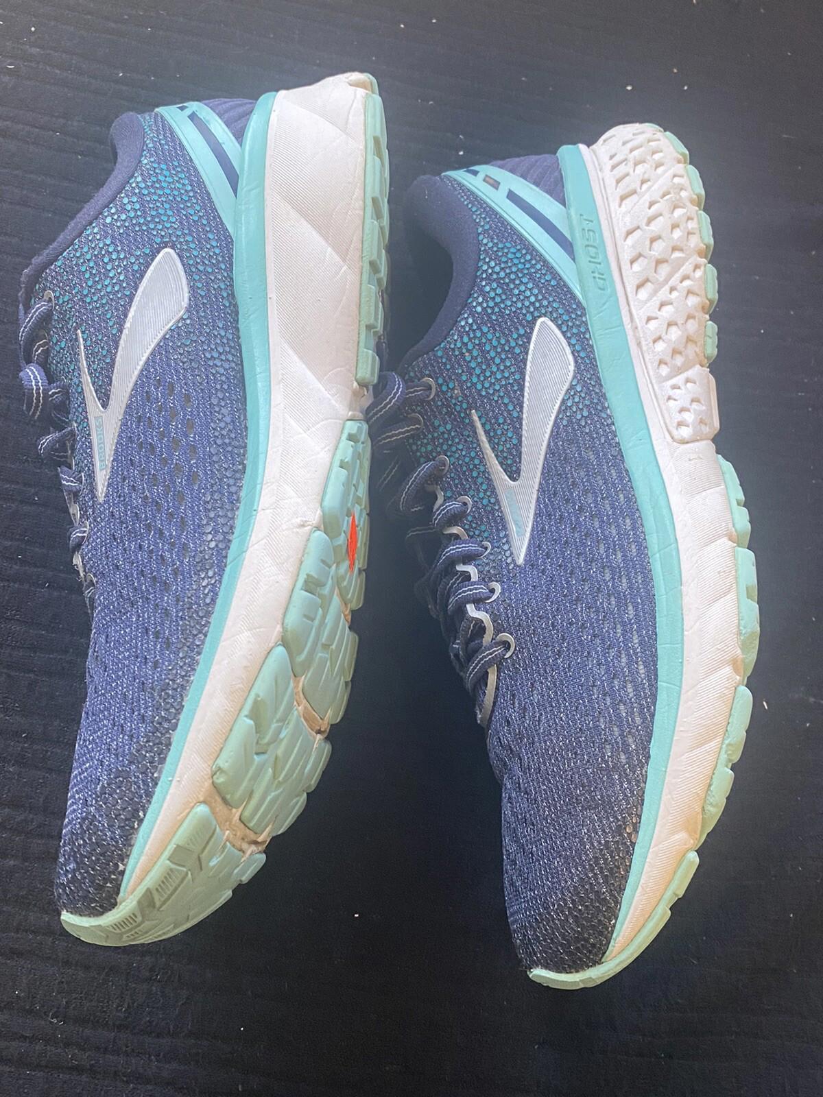 Brooks Ghost 11 Womens Size 10B Shoe Running Blue No Insoles