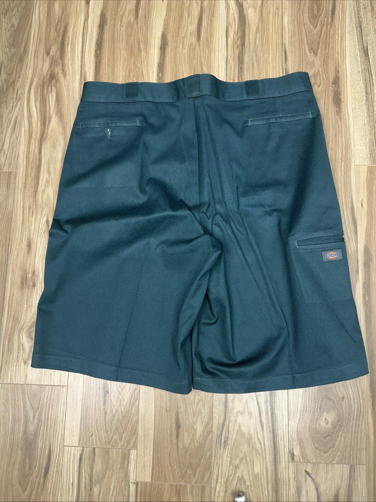 Dickies Y2K Pocket Work Shorts 44 Loose Fit Kelly Green