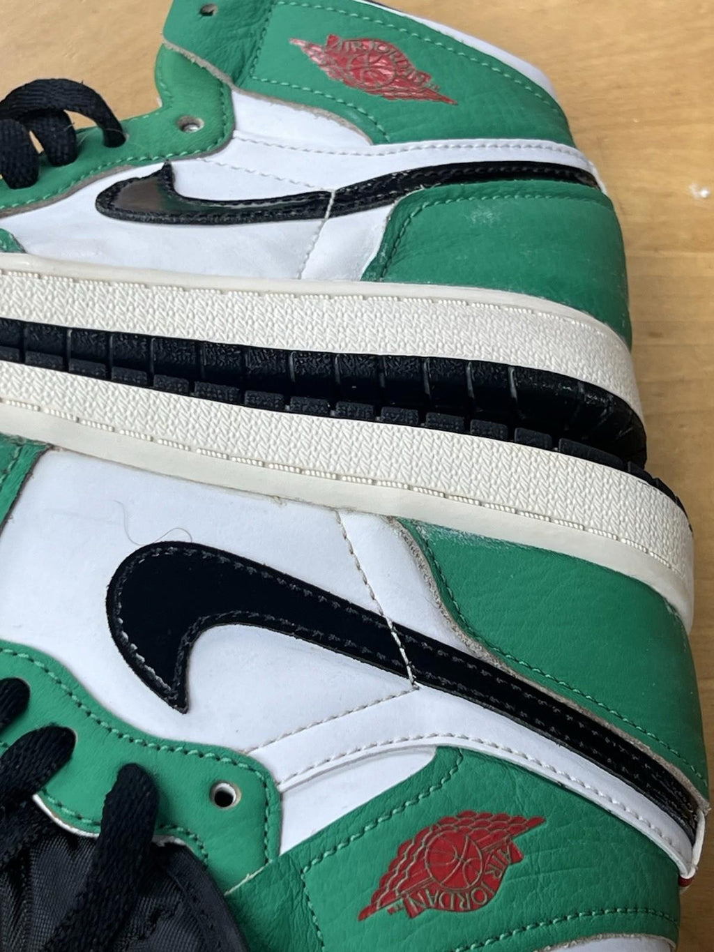 Nike Air Jordan Retro 1 High Lucky Green Size 2Y CU0449-300