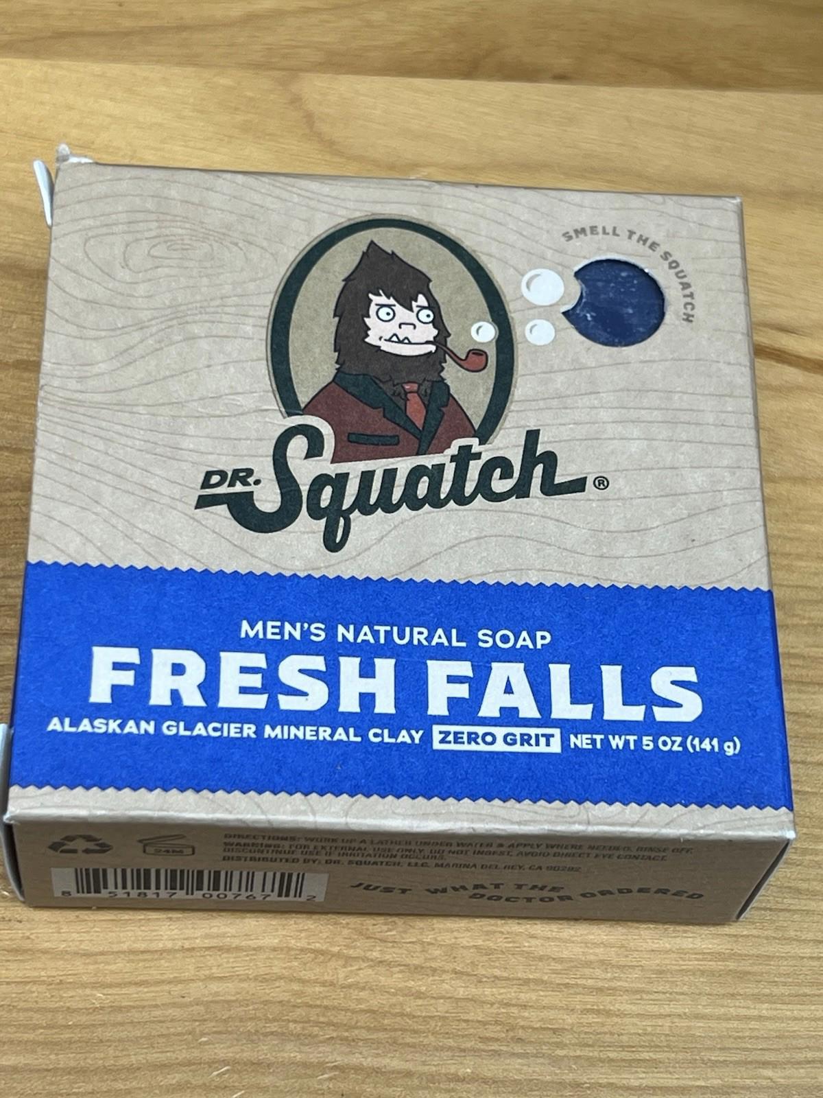 Dr Squatch Men's Natural Soap Fresh Falls 5 oz bar