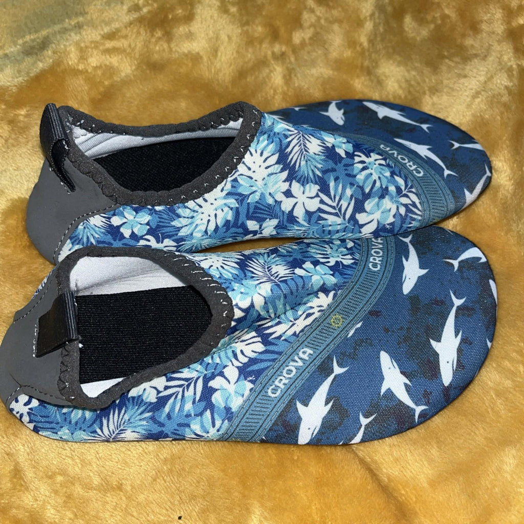 crova toddler shark flower graphics water shoes size 1.5