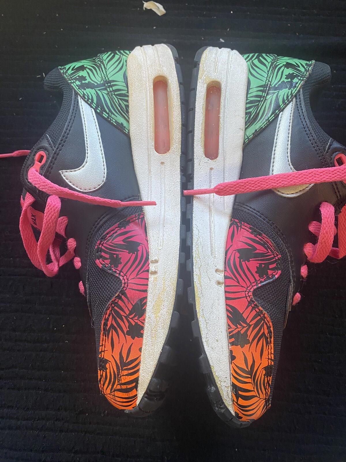 Kids Nike Air Max 90 s 6.5y 705479-001 Black Pink Orange