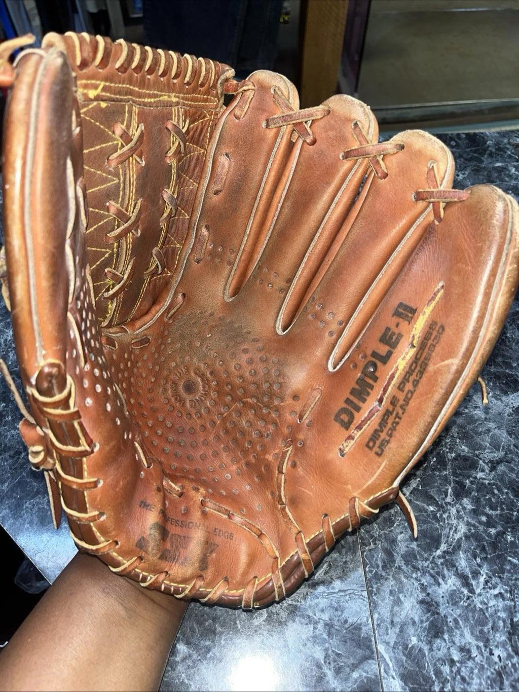 SSK Sasaki SBG-72 Dimple II Glove Steerhide Leather RHT 13”