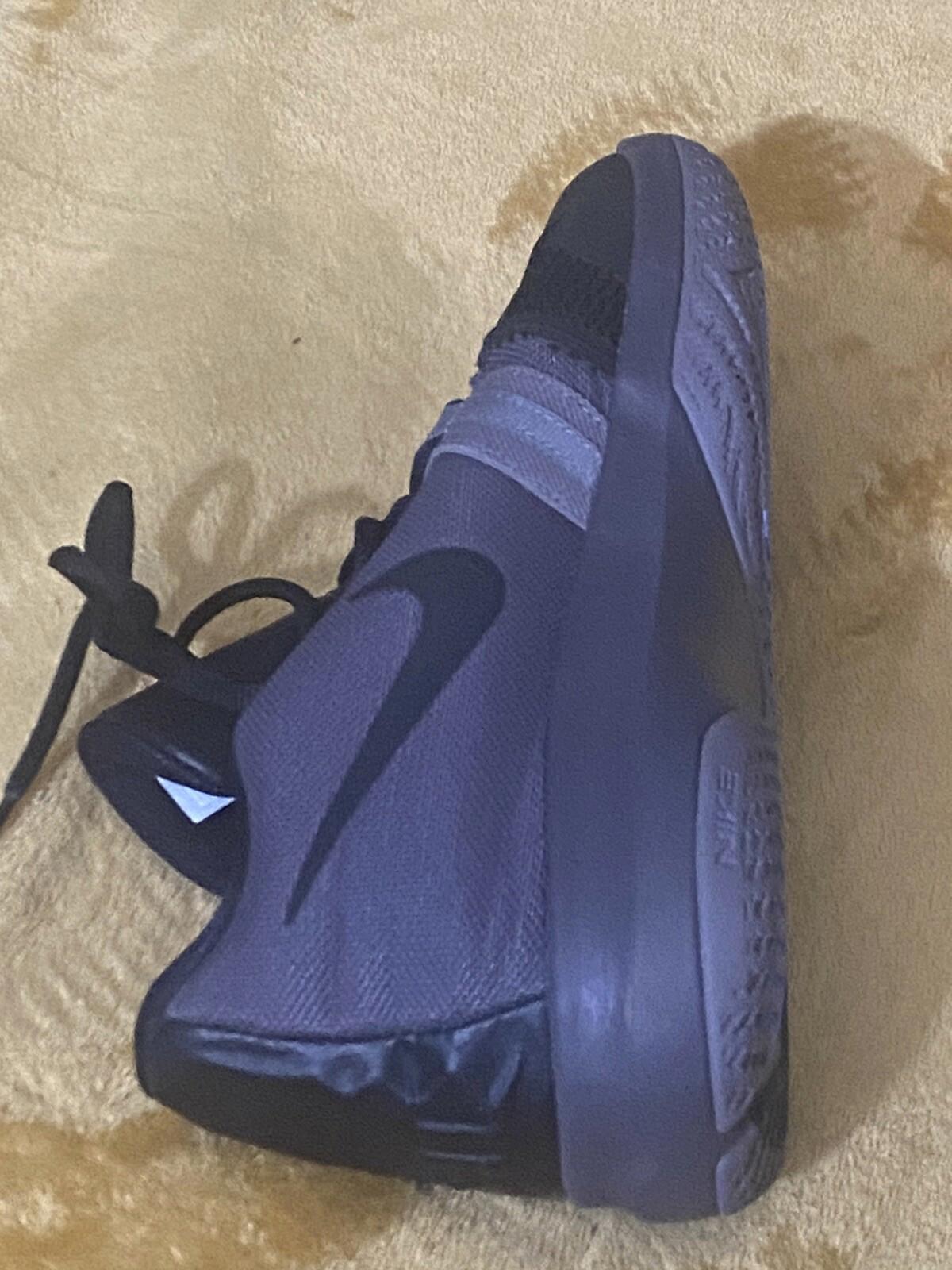 Nike Flytrap Shoes Kyrie Irving 6Y Black Gray Mid AA1154011