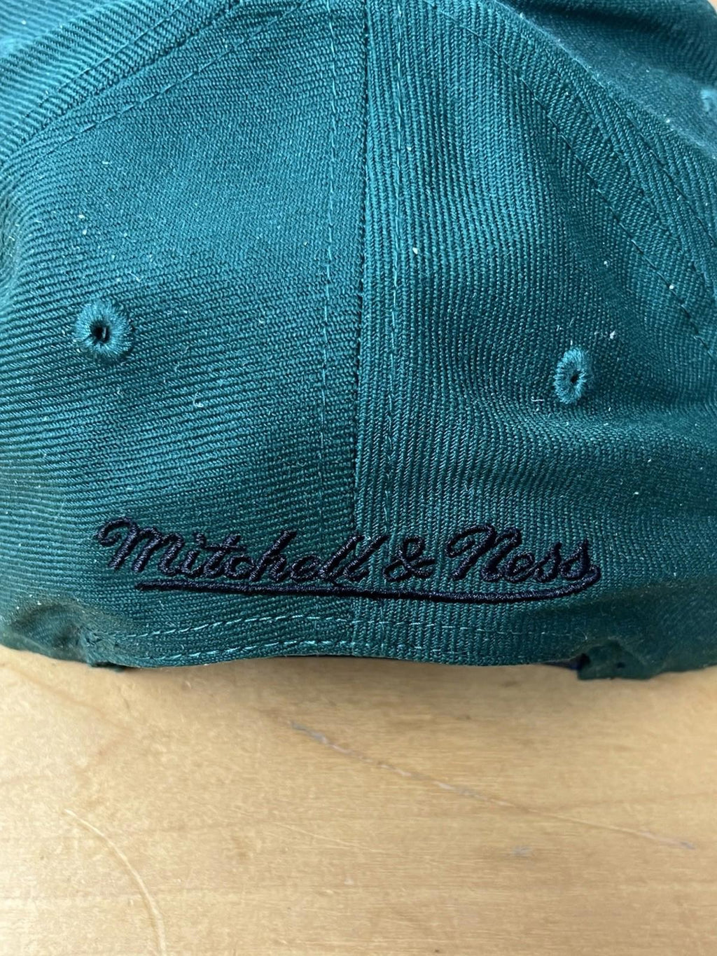 Milwaukee Bucks Mitchell & Ness Black NBA Snapback Baseball