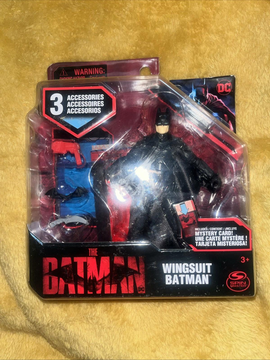 DC Comics Batman Wingsuit 4in Action Figure 3 Accessories