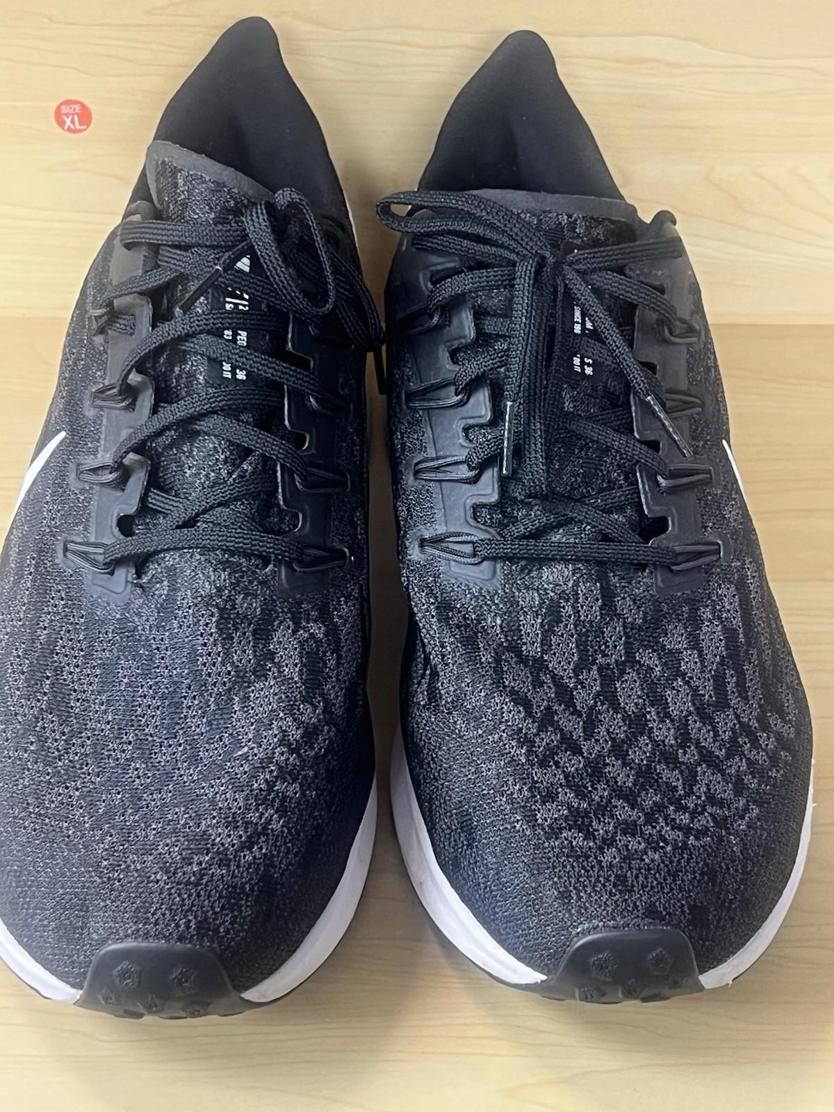NIKE Men Air Zoom Pegasus 36 Size 11.5 Shoe Black BV1773-004