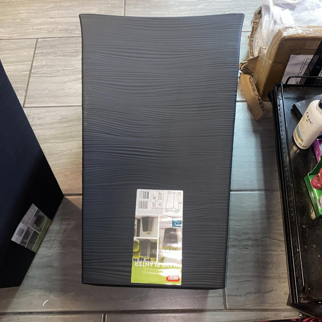 Keter Black Wave Planter 22 in. Tall  New