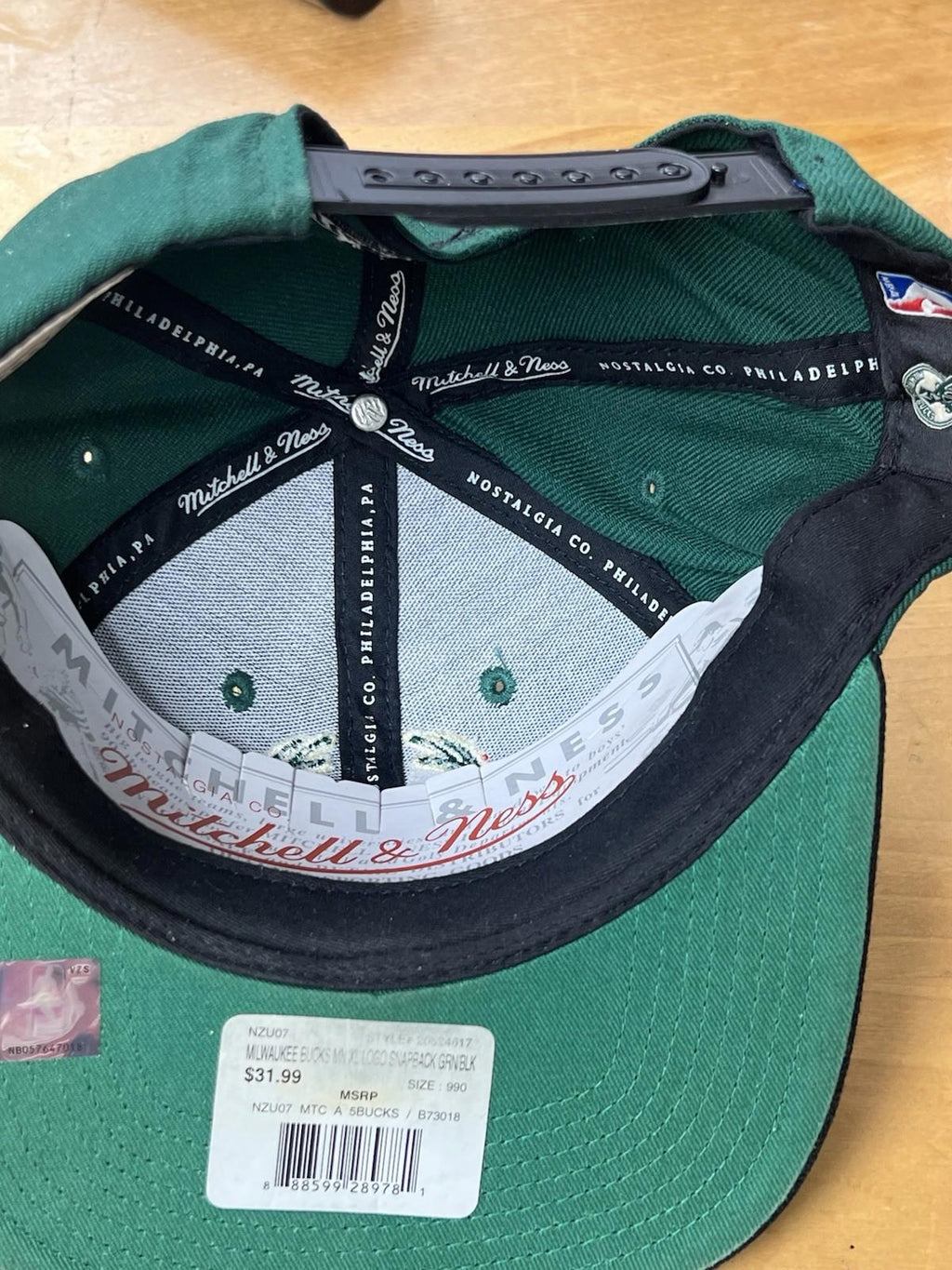 Milwaukee Bucks Mitchell & Ness Black NBA Snapback Baseball