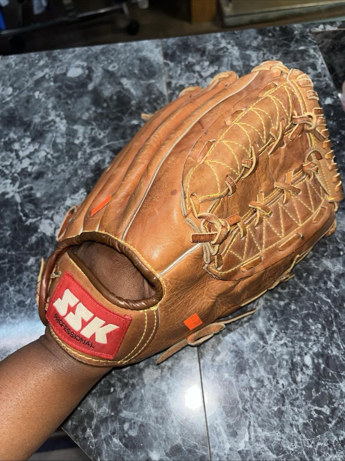 SSK Sasaki SBG-72 Dimple II Glove Steerhide Leather RHT 13”