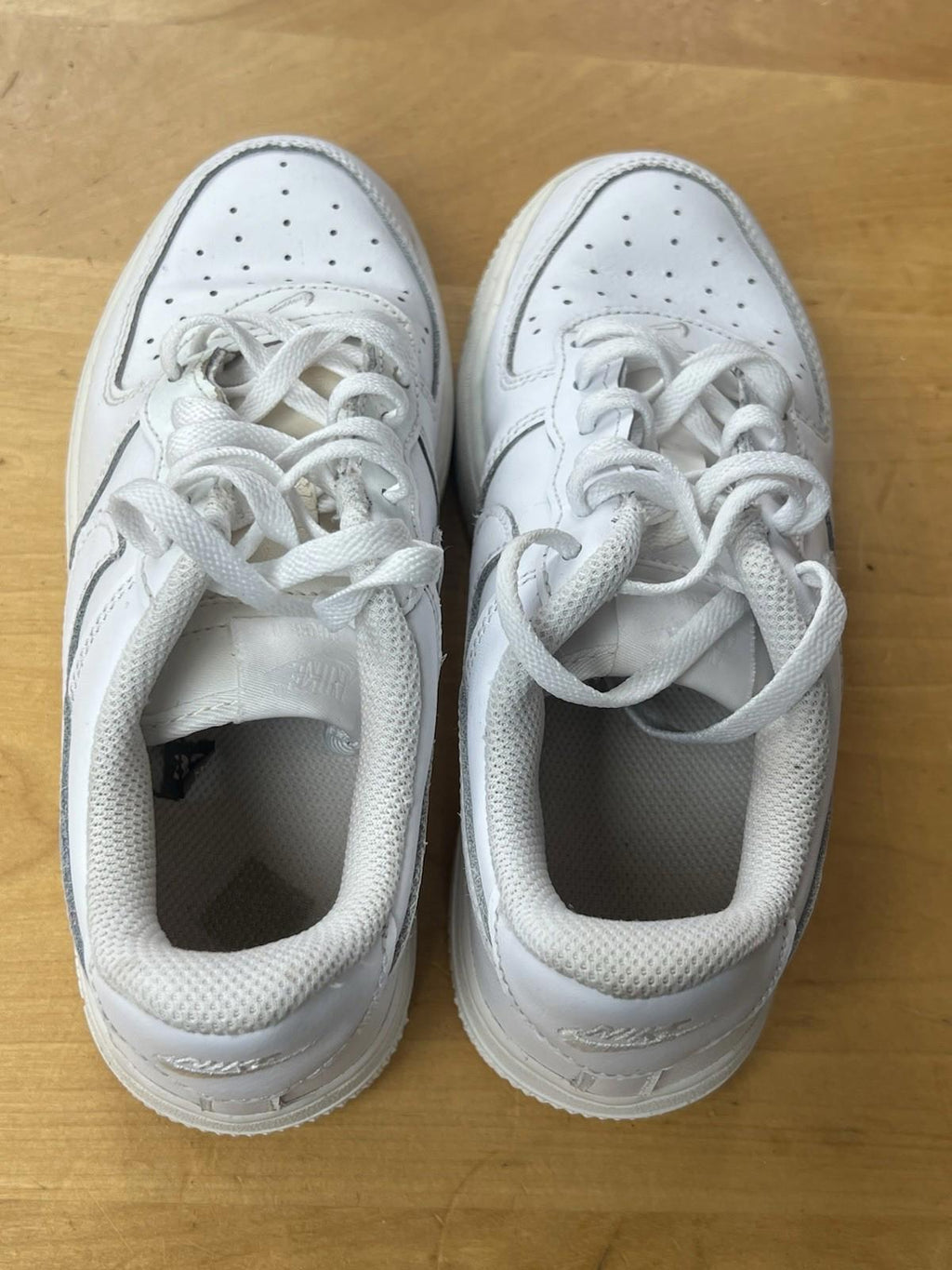 Nike Air Force 1 White Kids Sneaker Leather Lace Up Size 2.5