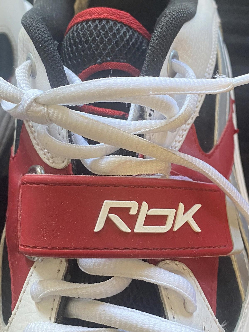 Reebok RB-704 FLU 2-177611 red black white shoes Size 12
