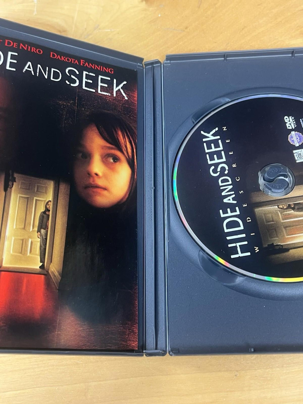Hide and Seek - DVD - GOOD