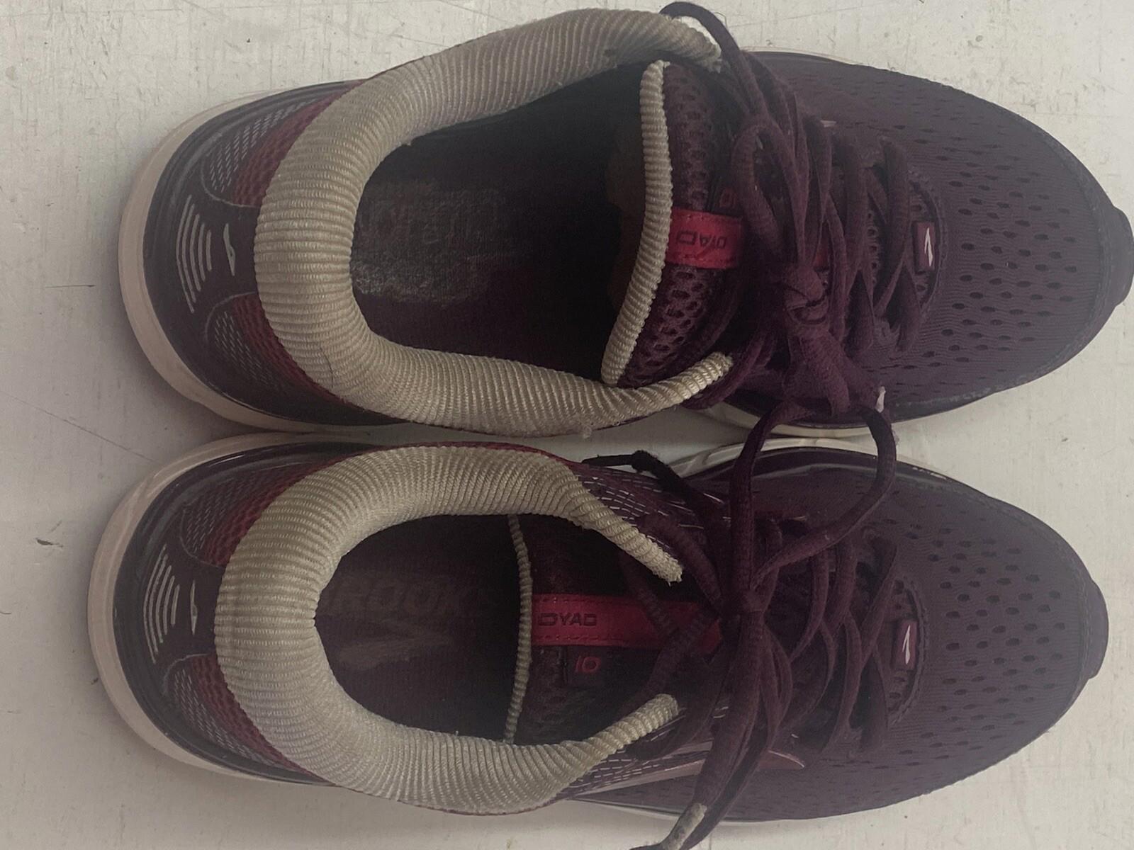 BROOKS DYAD 10 WOMENS RUNNING SHOES SNEAKERS SIZE 7.5