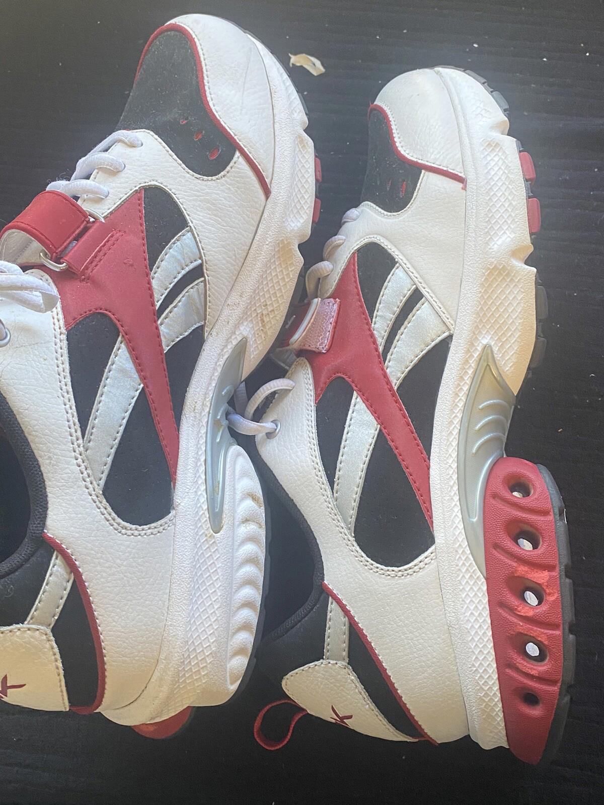 Reebok RB-704 FLU 2-177611 red black white shoes Size 12