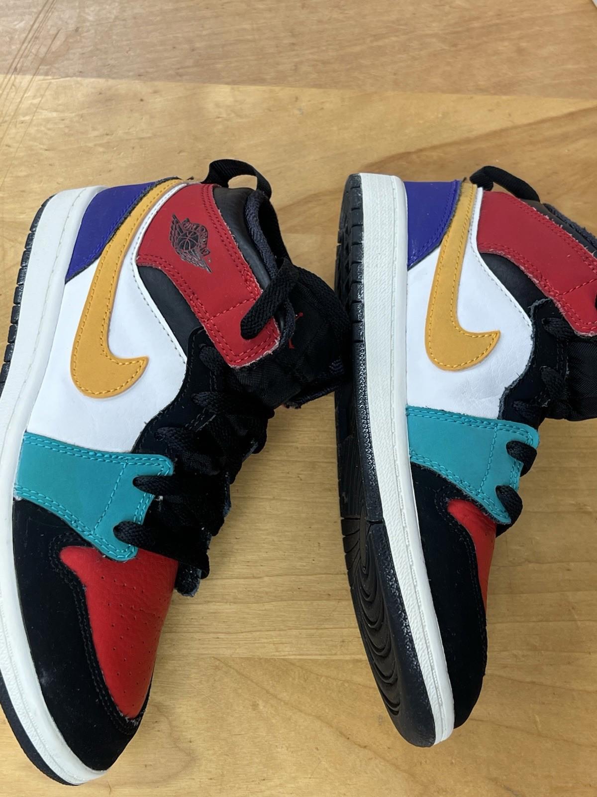 AIR JORDAN RETRO 3Y SIZE 3 YOUTH (640734-125)