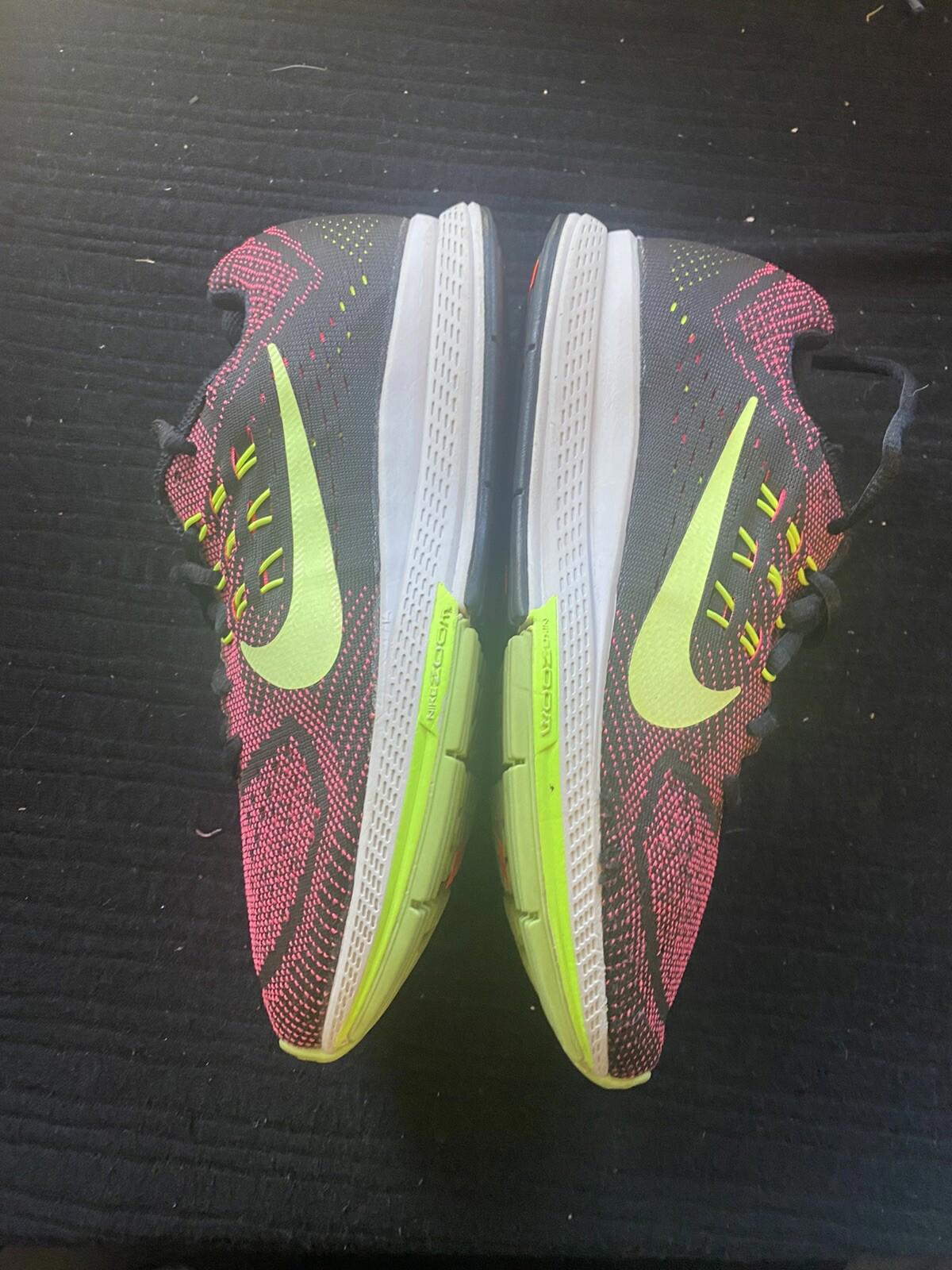 Nike Air Zoom Structure 8 Pink Power Ghost Green Black Volt
