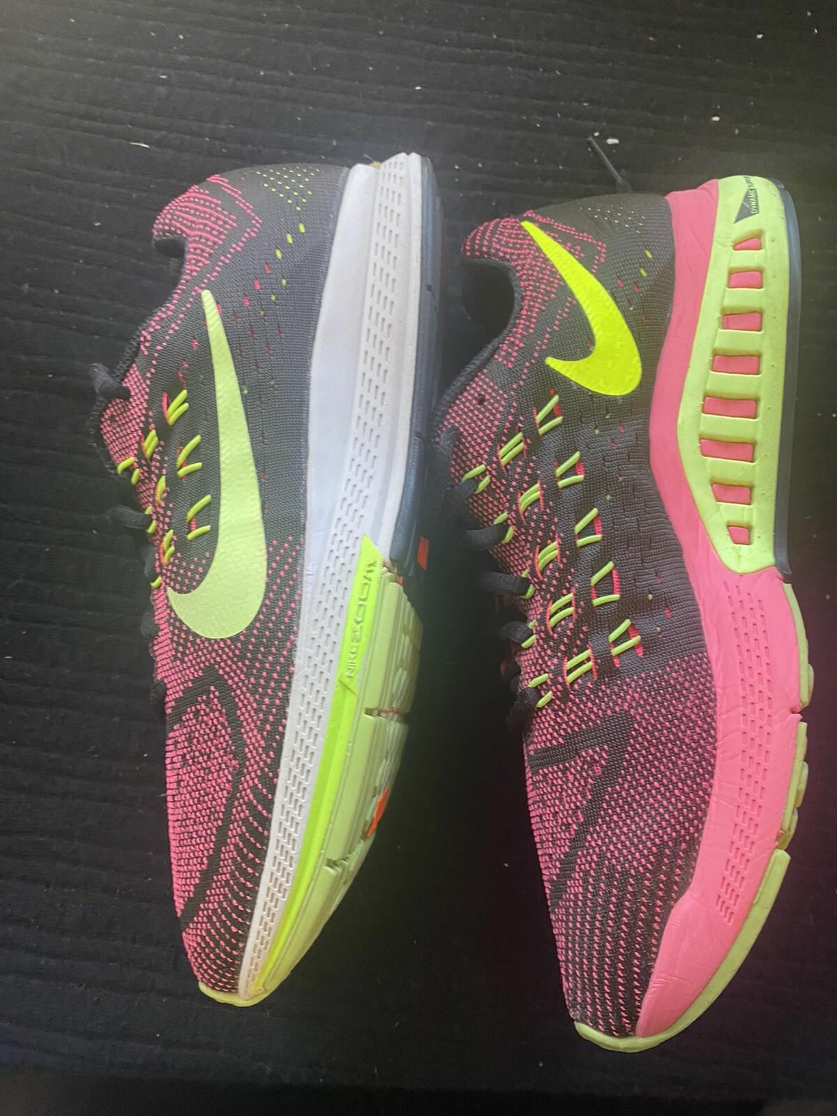 Nike Air Zoom Structure 8 Pink Power Ghost Green Black Volt