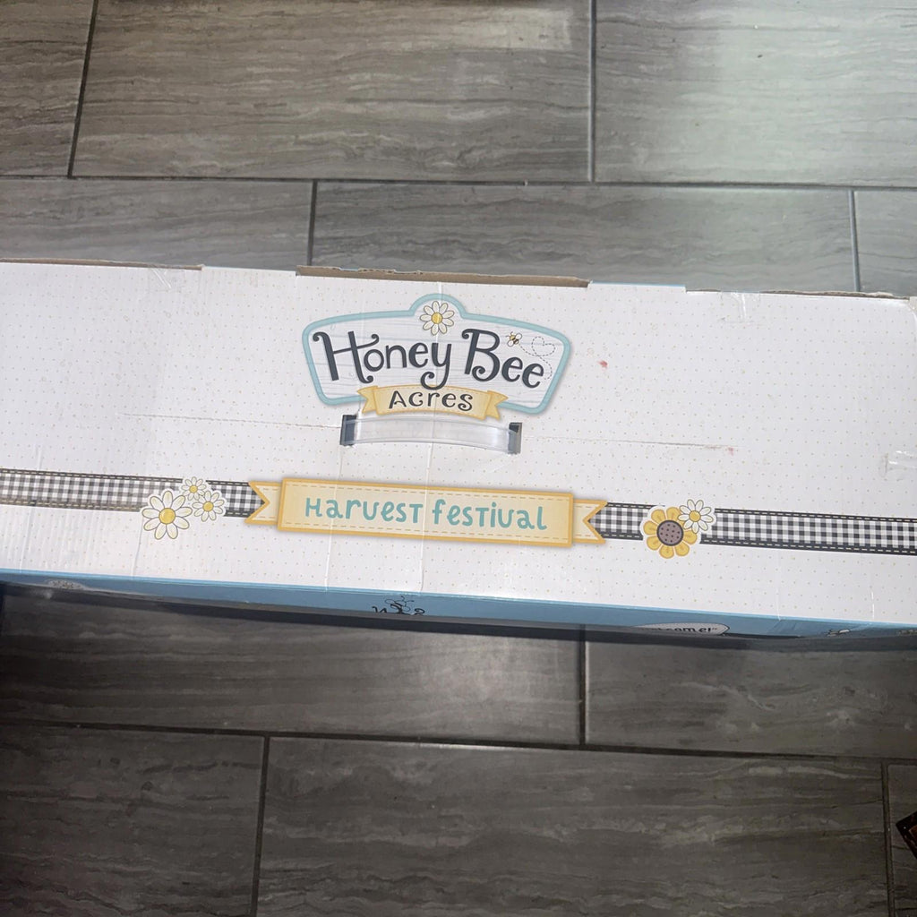 Honey Bee Acres Harvest Festival Playset Barn Over 50 Pieces