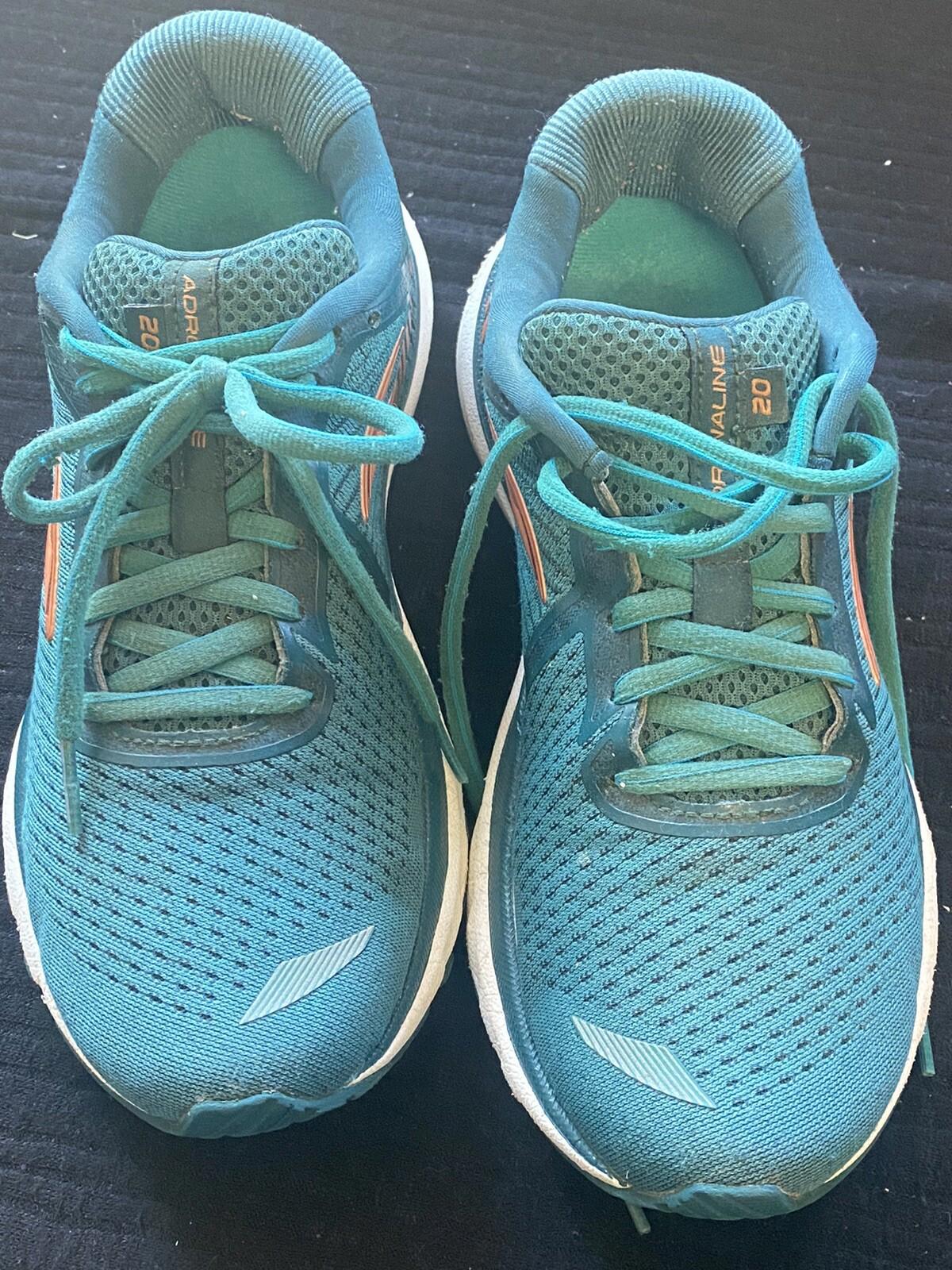 Brooks Adrenaline GTS 20 Womens Sz 8 Green 1202961B346