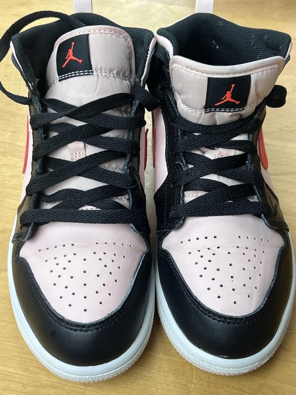 Nike Air Jordan 1 Mid  Sz 3Y 640734-604 Basketball Shoes