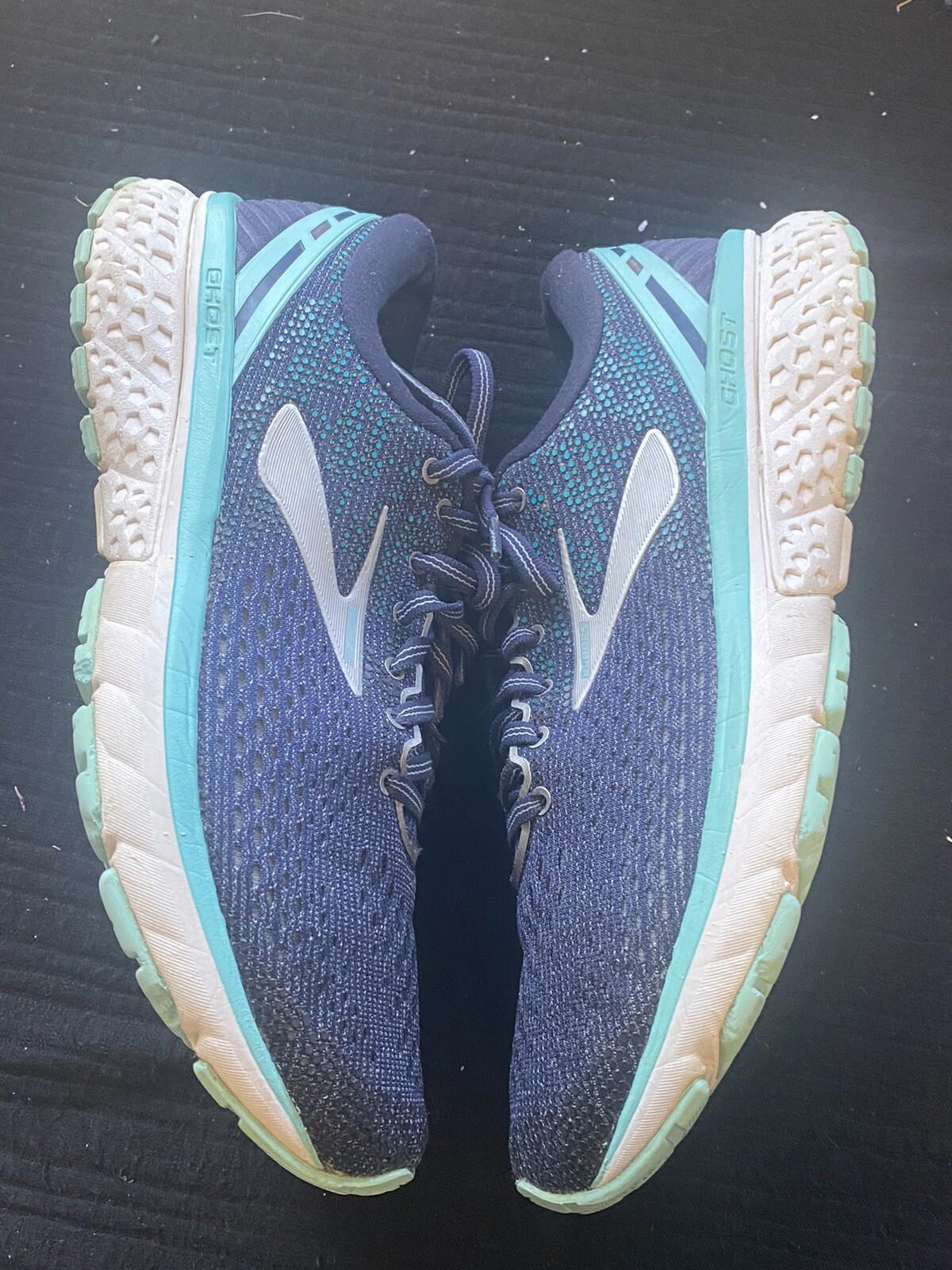 Brooks Ghost 11 Womens Size 10B Shoe Running Blue No Insoles