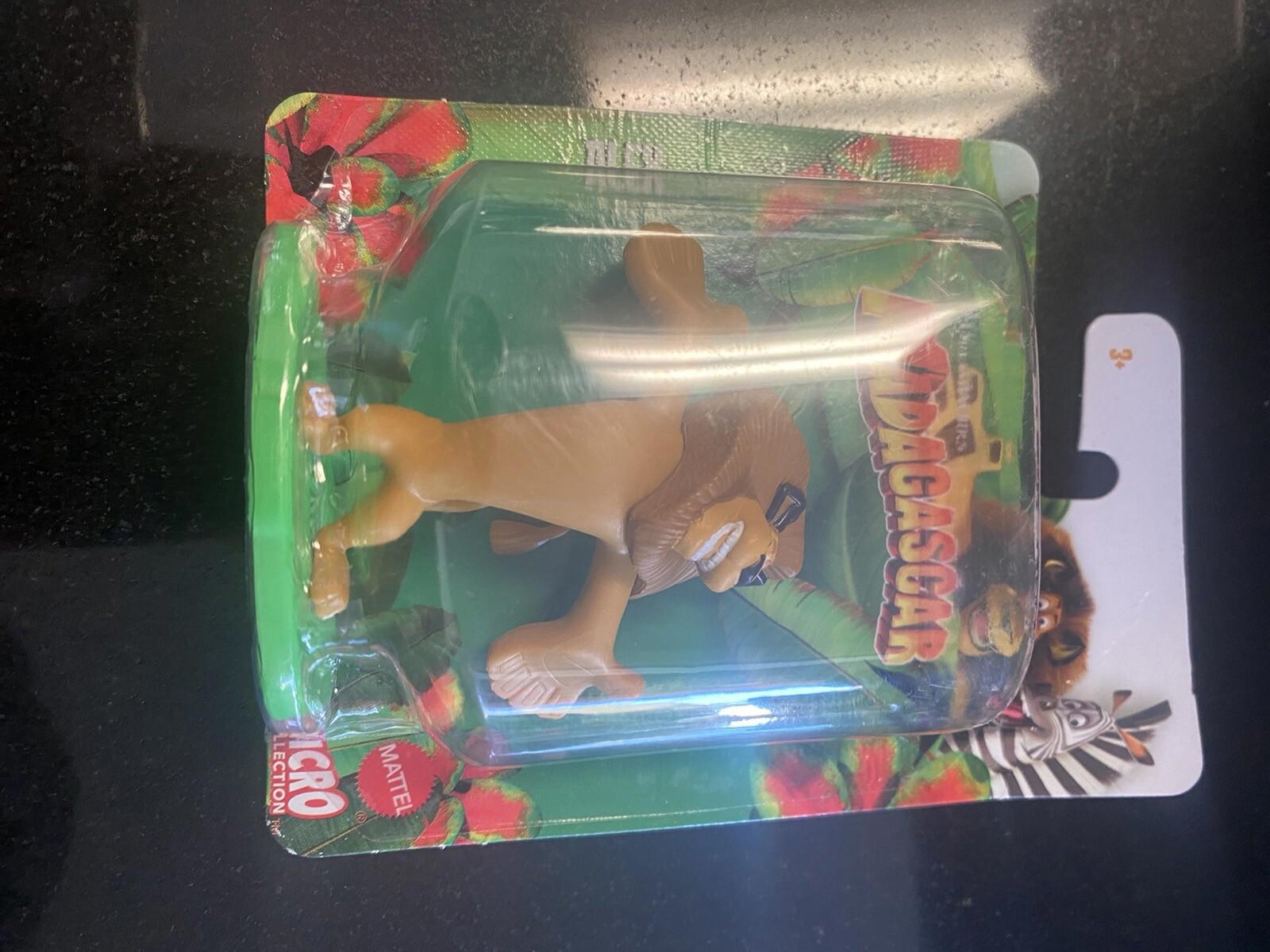 DreamWorks Madagascar Alex Lion Micro Collection Figure