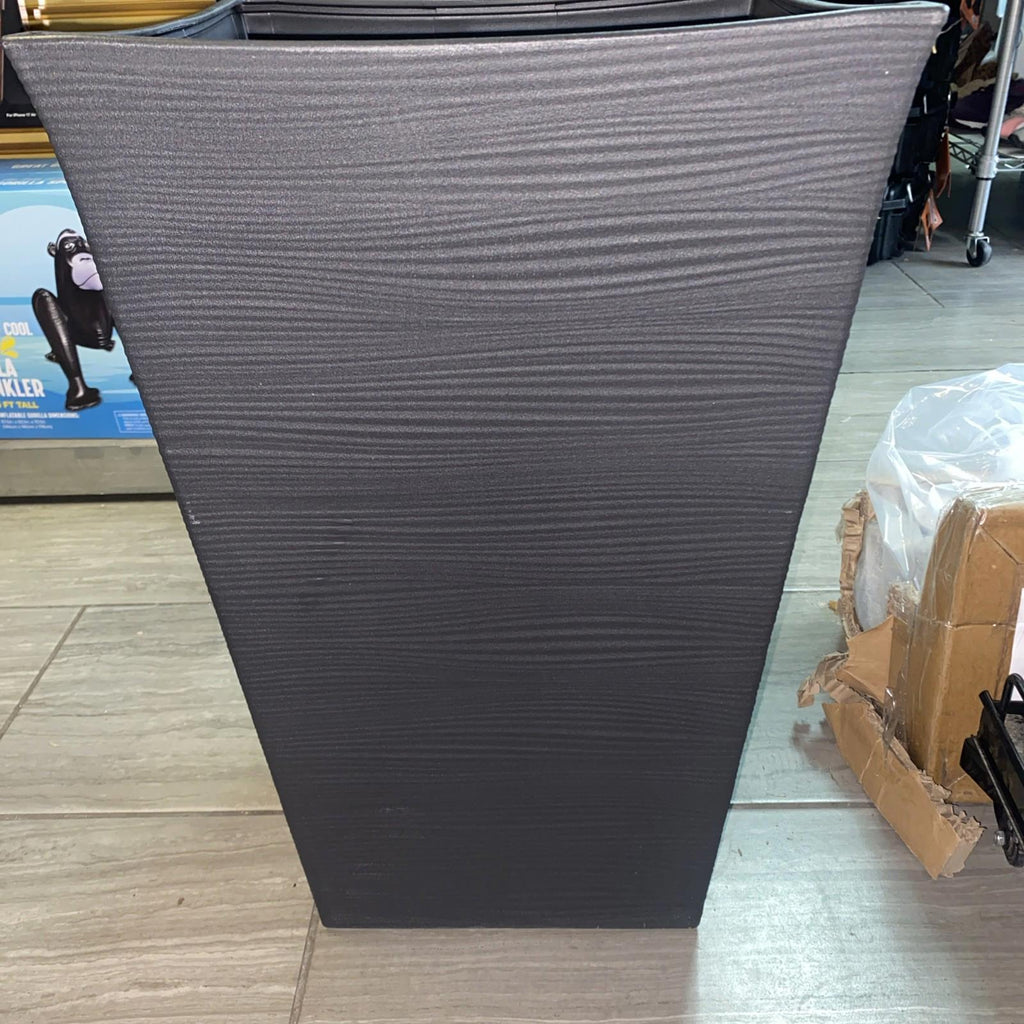 Keter Black Wave Planter 22 in. Tall  New