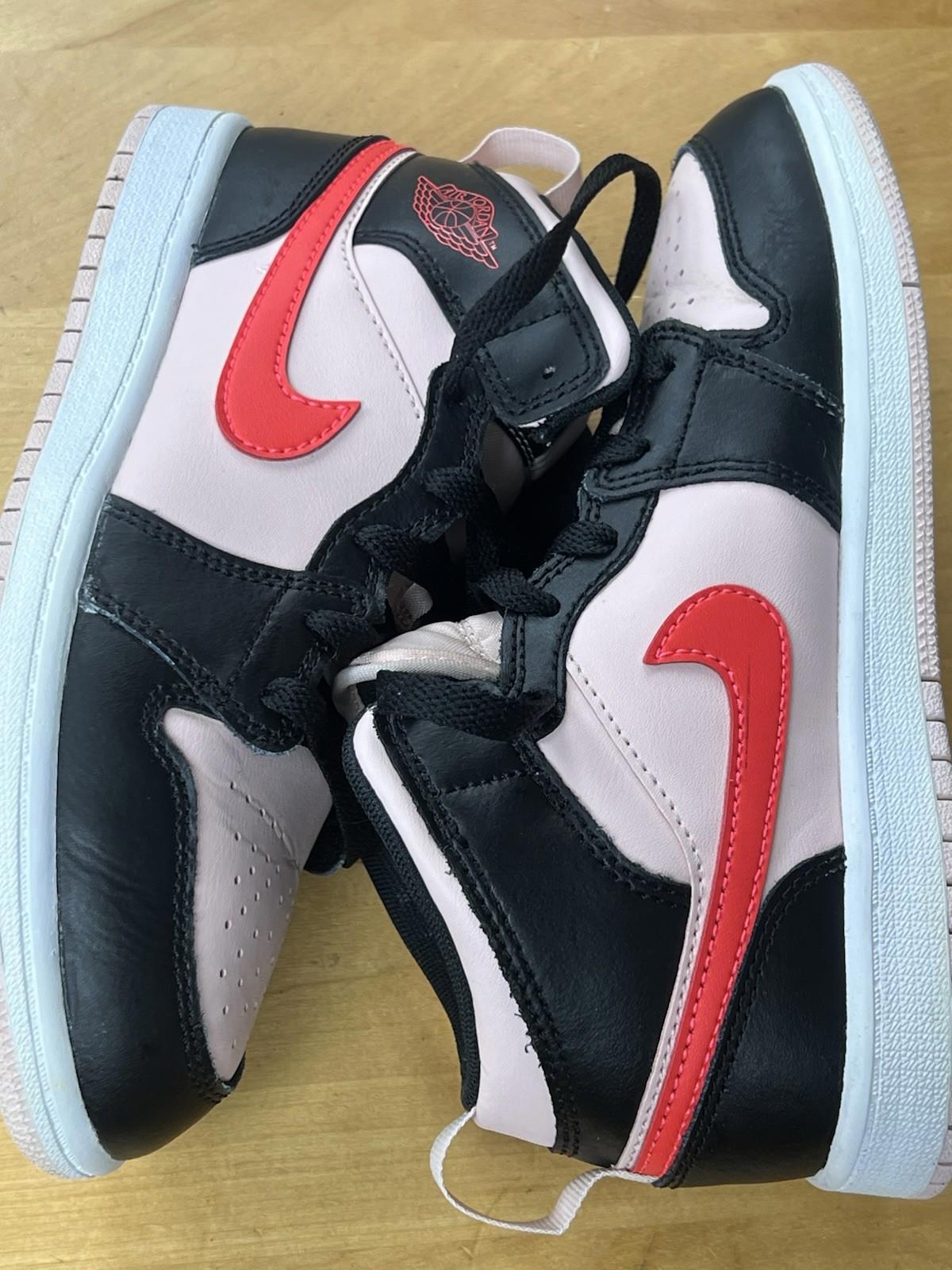 Nike Air Jordan 1 Mid  Sz 3Y 640734-604 Basketball Shoes