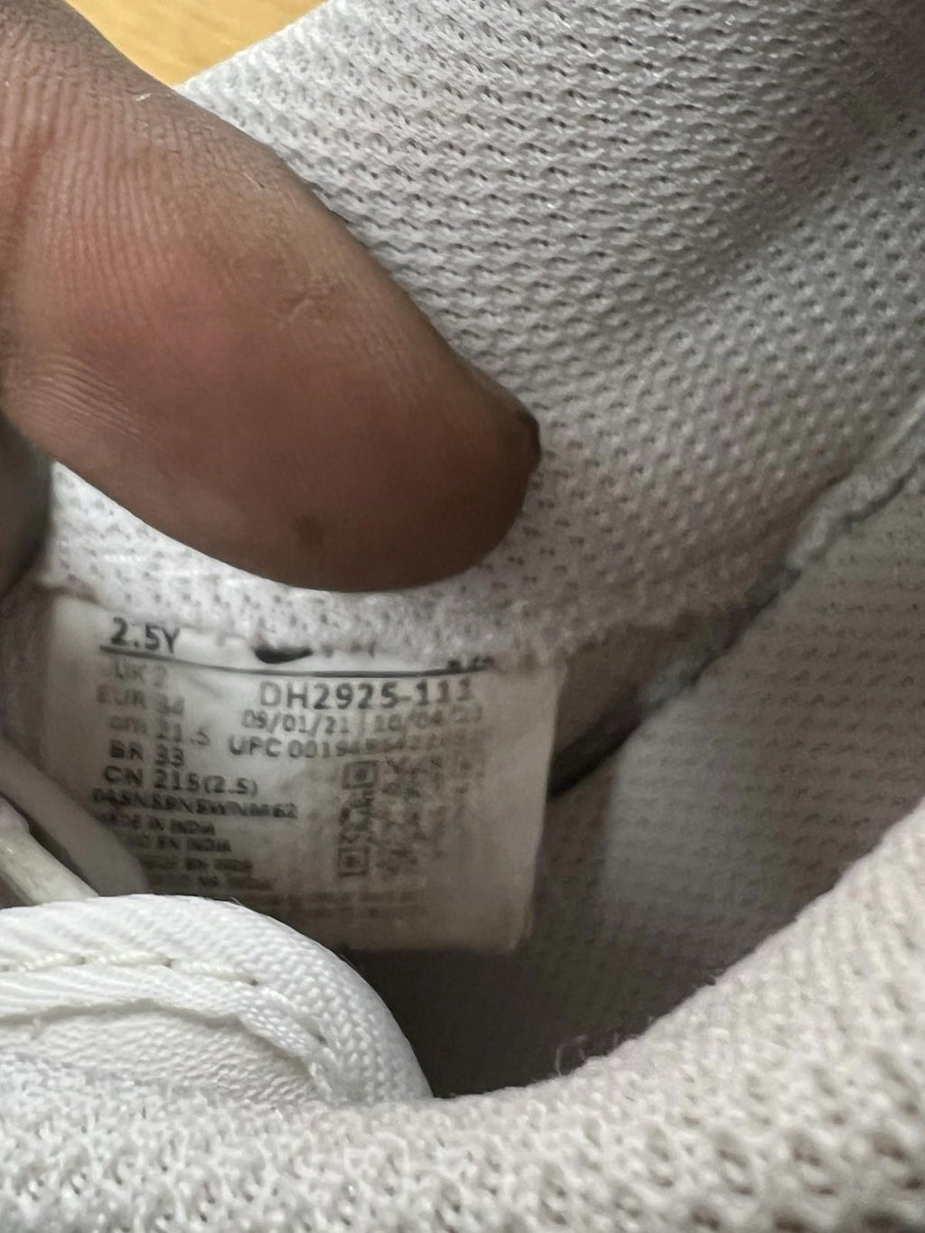 Nike Air Force 1 White Kids Sneaker Leather Lace Up Size 2.5