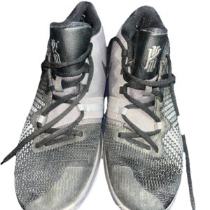 Nike AA1154-011 Kyrie Flytrap Black Basketball Sneaker Shoes Youth 6.5 Y