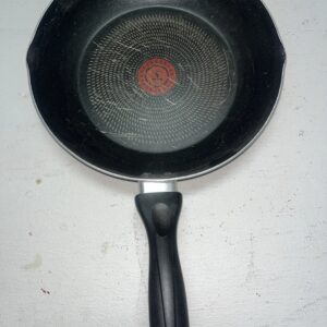 T-Fal Hard Anodized Nonstick Frying Pan 10 Inch Diameter 2 Spouts