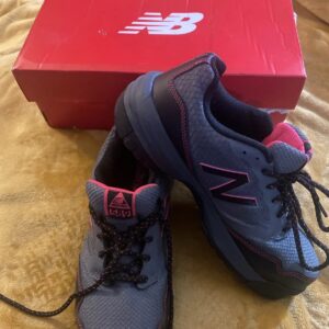 NEW BALANCE WID589T1 WOMEN'S COMPOSITE TOE SAFETY WORK SHOES GRAY PINK SZ 10