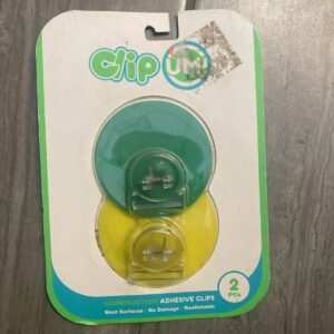 Clip UM! Reusable NanoSuction Non Adhesive Clip